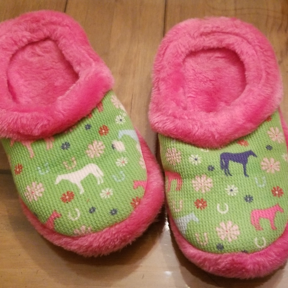 Slippers - Picture 5 of 5